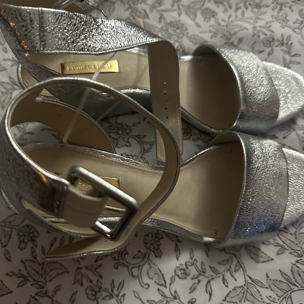 Elegant Silver Women's Sandals - Picture 2 of 8